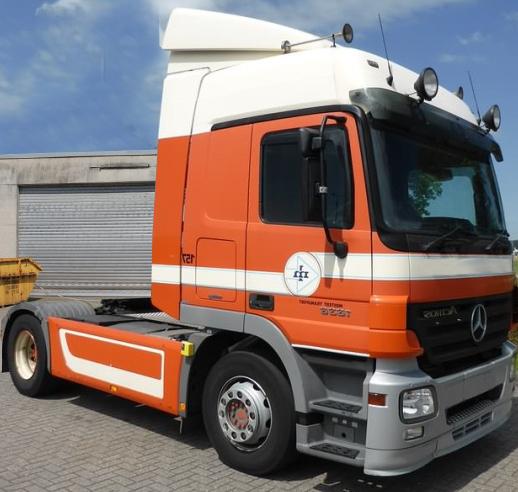 شاحنة اكتروس ميجا