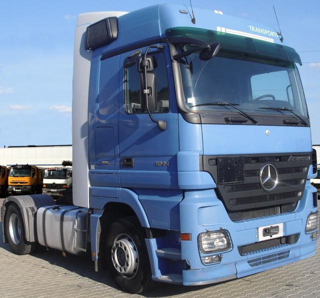 شاحنة اكتروس