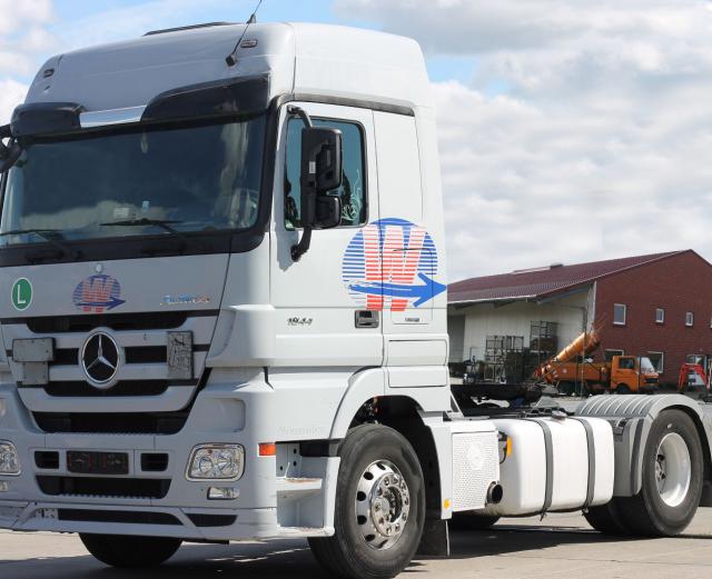 شاحنة اكتروس