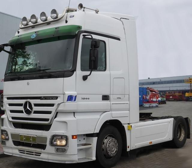 شاحنة اكتروس