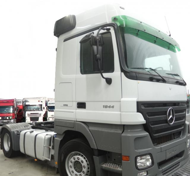 شاحنة اكتروس