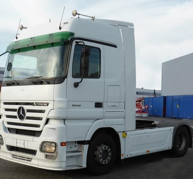 شاحنة اكتروس