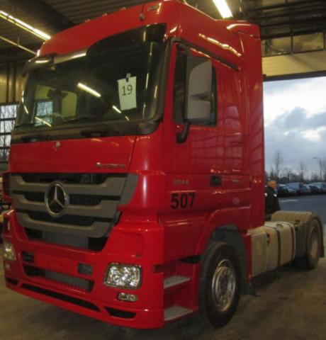 شاحنة اكتروس عدد 7