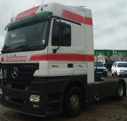 شاحنة اكتروس